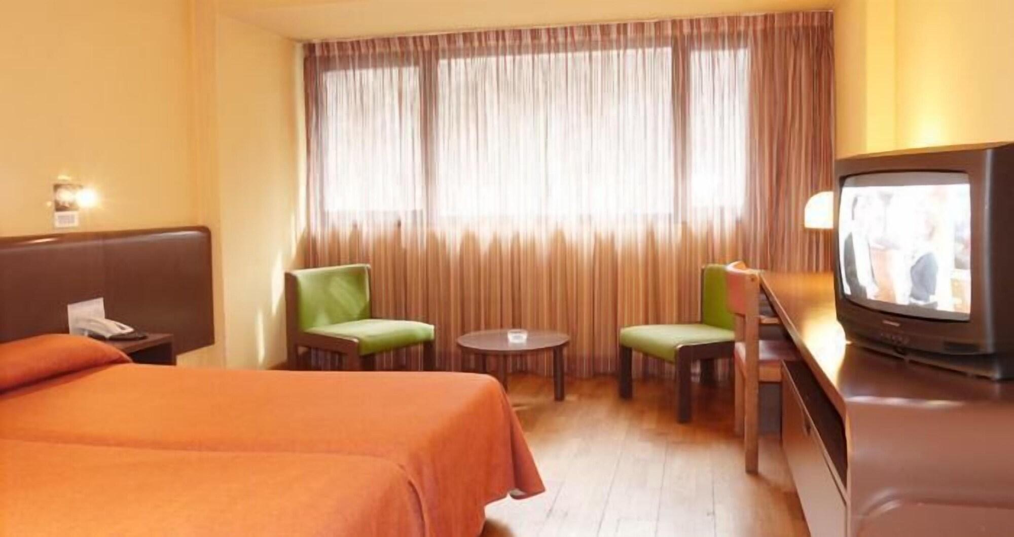 Hotel Sant Eloi Sant Julià de Lòria Dış mekan fotoğraf