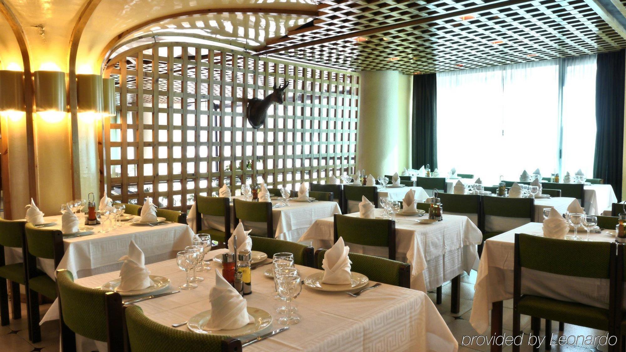 Hotel Sant Eloi Sant Julià de Lòria Restoran fotoğraf