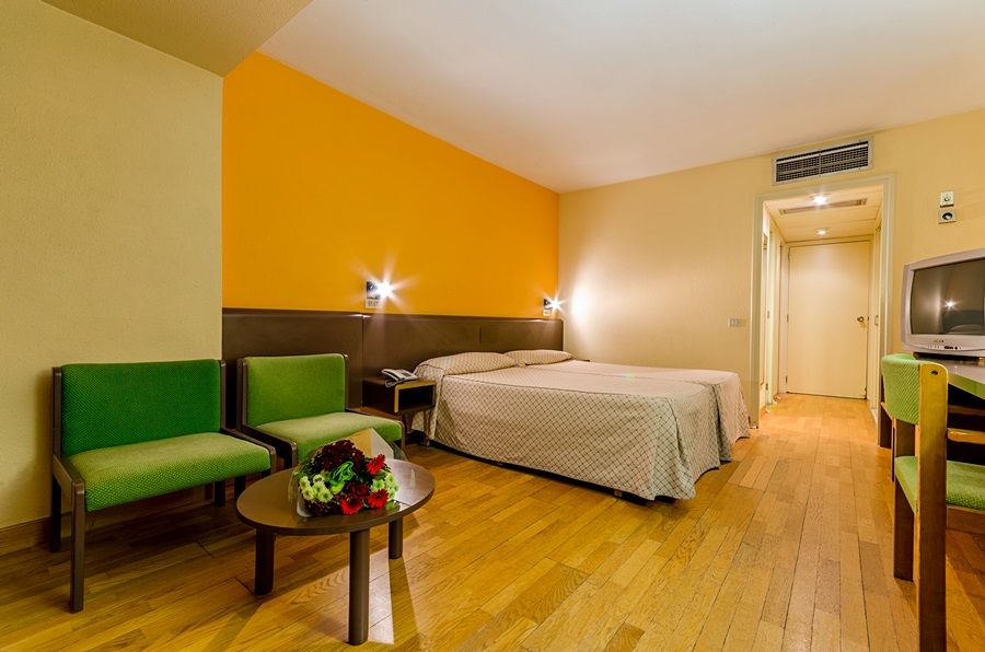 Hotel Sant Eloi Sant Julià de Lòria Dış mekan fotoğraf