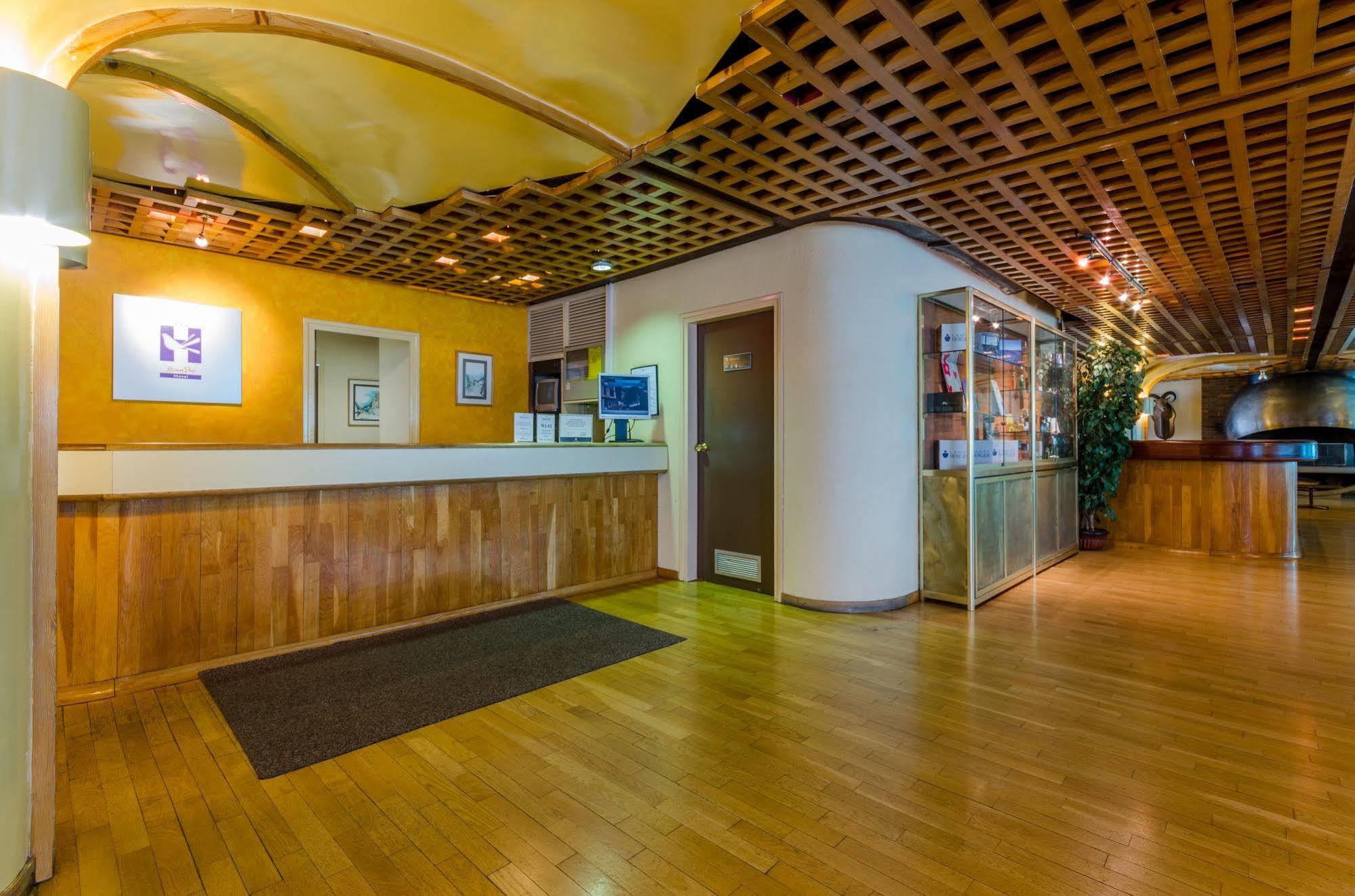Hotel Sant Eloi Sant Julià de Lòria Dış mekan fotoğraf